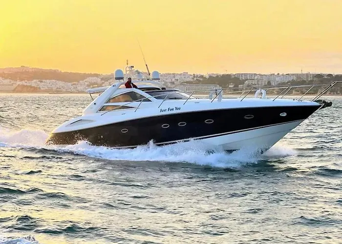 Garden Marina فيلامورا