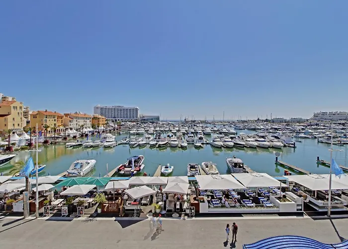 Garden Marina * فيلامورا